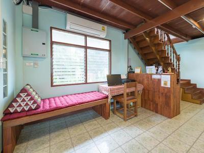 نانگ تا یون بن دپ چنگ هاستل