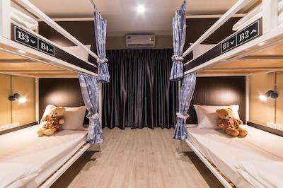 ناپا هاستل سمرونگ استیشن