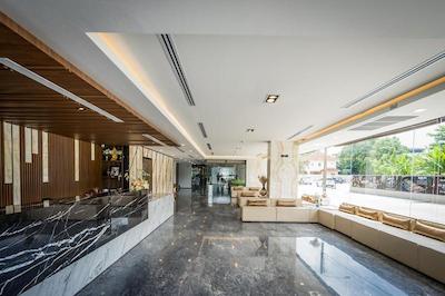 او ان وای اکس هتل بانکوک