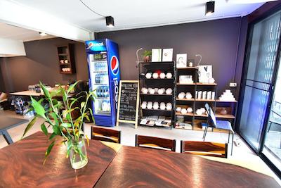 دابلیو جی هاستل