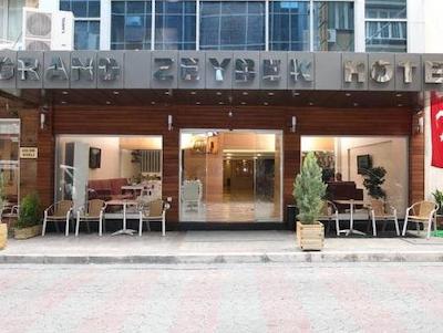 گرند زیبک هتل