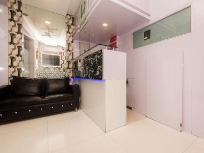 او وای او 3782 هتل ادنوک این