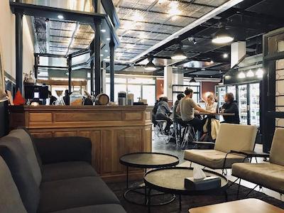 یورساید هتل اند کافه شانگهای