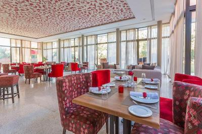 پالایس دار سور