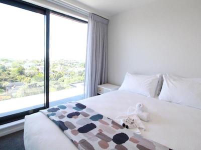 فرنز موتل اند سرویسد آپارتمنتز بیرکنهدز