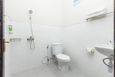 ریفکا انیسا گست هاوس سیاراح