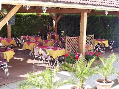 هتل رستوران لا ویله فرمه