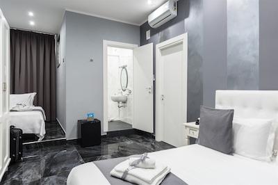 هتل بلا ناپولی سوئیتز