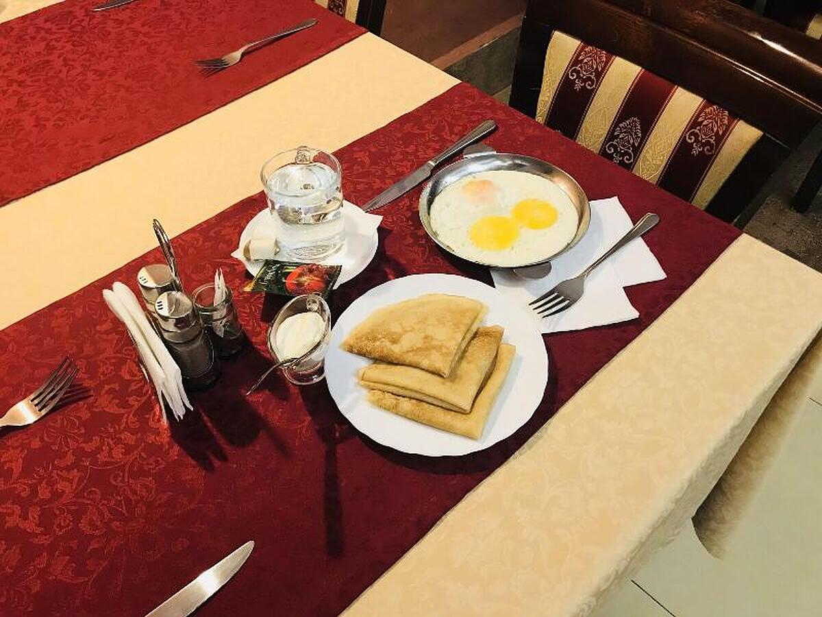 Alpari Hotel