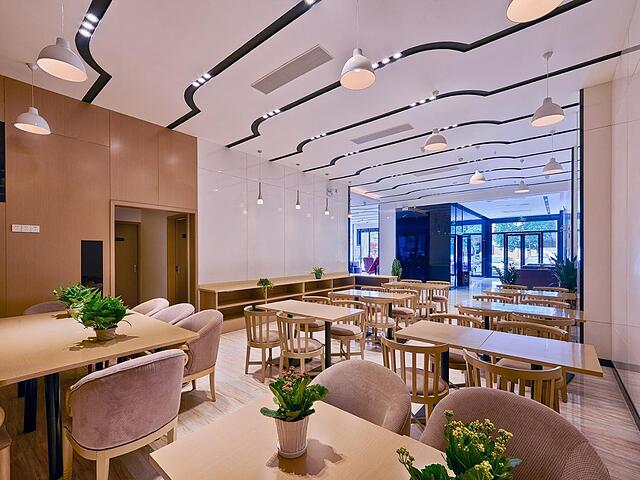 LAVANDE HOTEL CHENGDU CENTURY CITY CONVENTION CENT