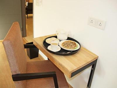 Oyo 3175 Pluspoint Suites