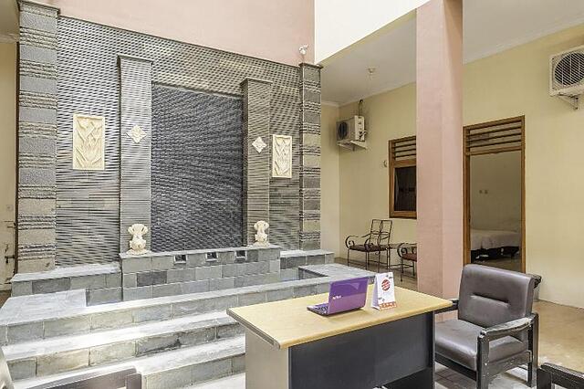 OYO 2121 Pondok Nazwa