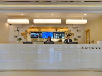 GreenTree Inn Linyi Yishui County Bus Station