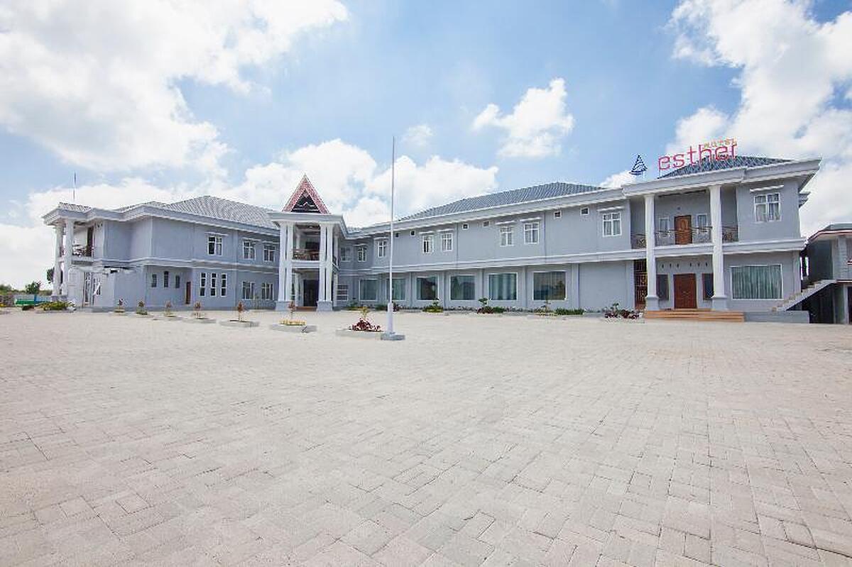 OYO 540 Esther Hotel