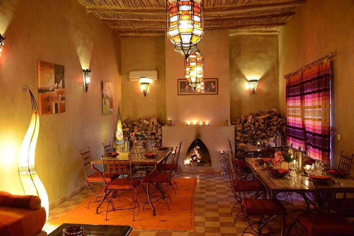 Riad Ain Khadra Khadra
