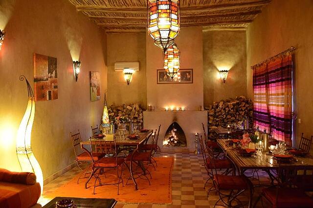 Riad Ain Khadra Khadra