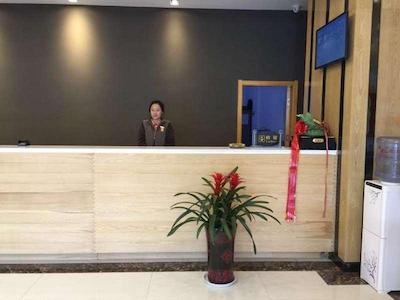7 DAYS BEST QUALITY HOTELA LINYI HEDONG FENGHUANG