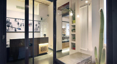 1880 Atypical Rooms