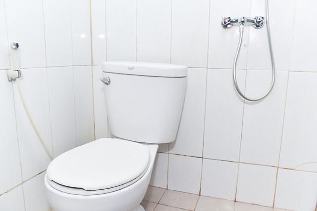 RedDoorz Plus near Malang Town Square