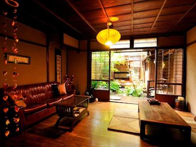 GUEST HOUSE WARAKU AN