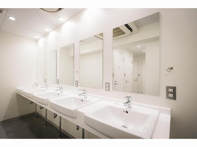 TRAIN HOSTEL HOKUTOSEI