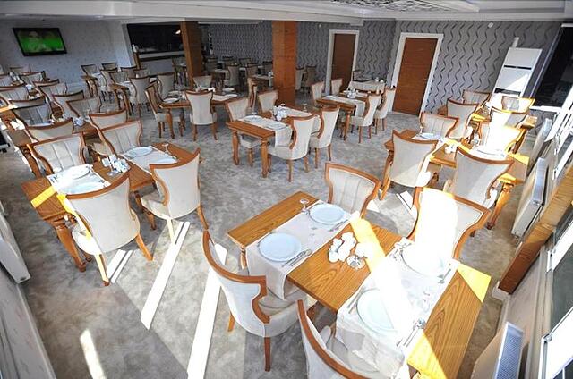 Kast Mahall Hotel