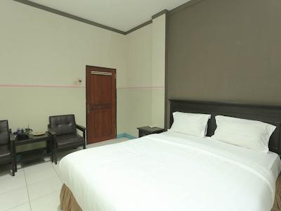 Oyo 2057 Hotel Kharisma