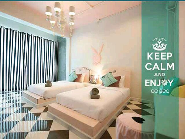 DE SEA ALMOND HOTEL
