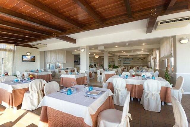 Hotel Le Cave