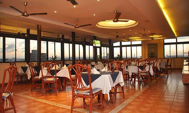 Royal Court Hotel