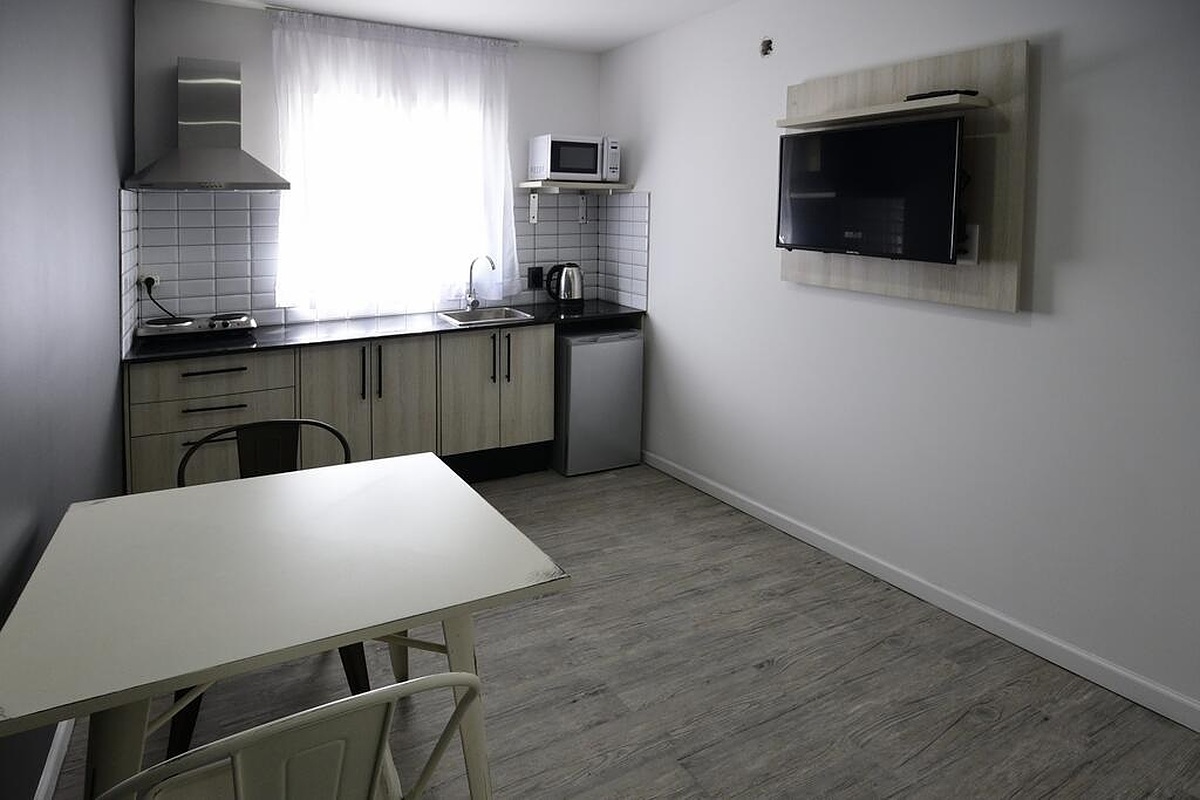 QUIJANO APARTS & SUITES