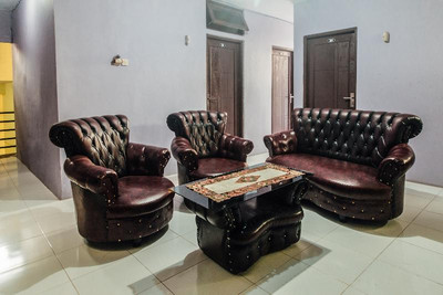 Oyo 2165 Alyah Guest House Syariah