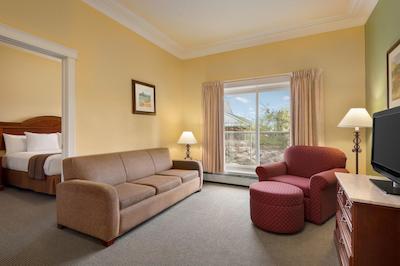 STANTON SUITES HOTEL YELLOWKNIFE