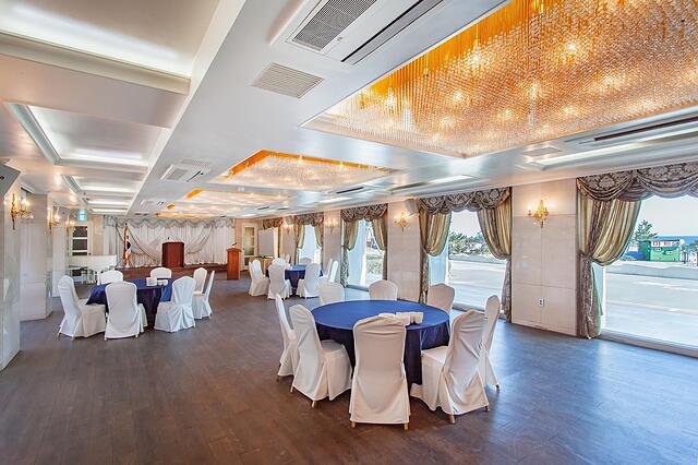 Pinebeach Hotel