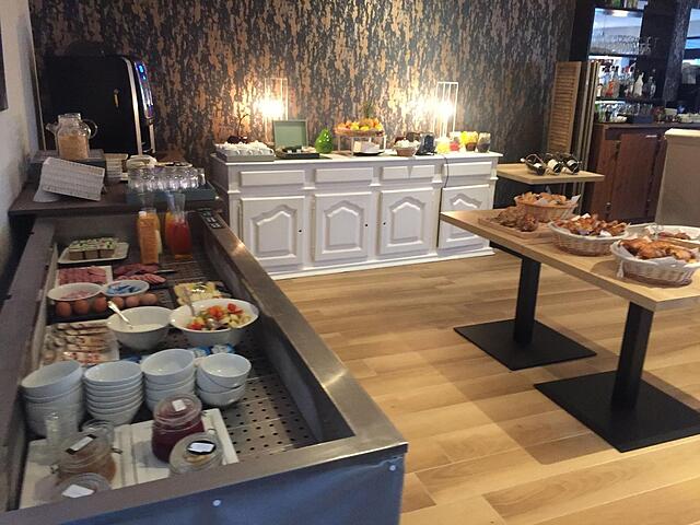 Logis Hotel Et Restaurant Le Galion Canet Plage