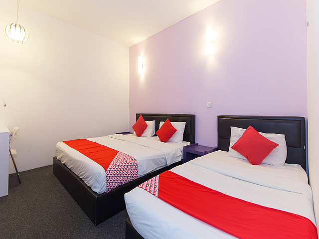 OYO 442 Marvelton Hotel
