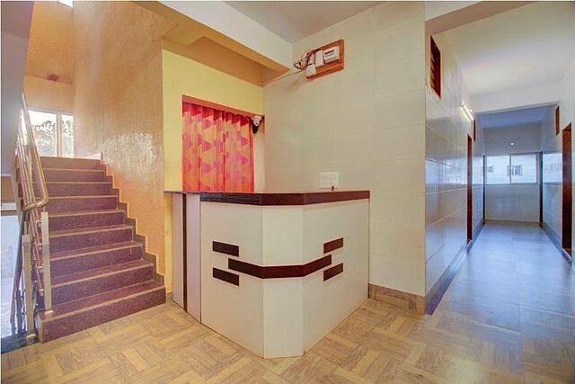Hotel Paradise Inn