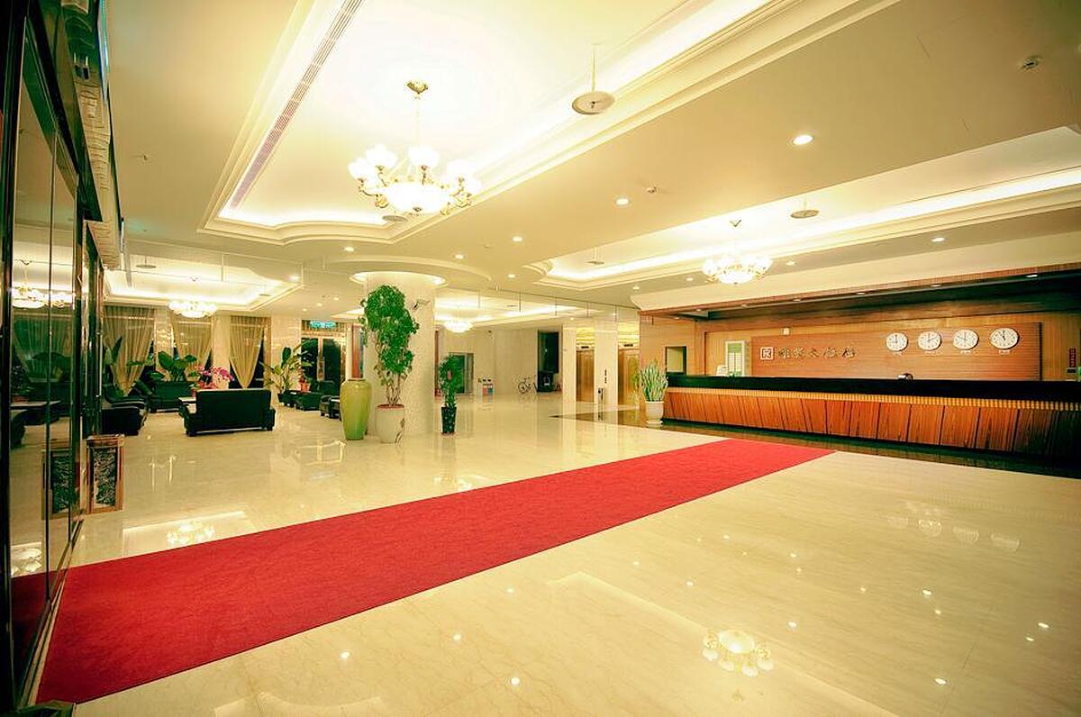 YA LING HOTEL
