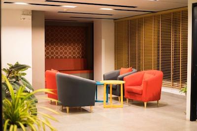 Aparthotel Live At Home Sukhumvit 105