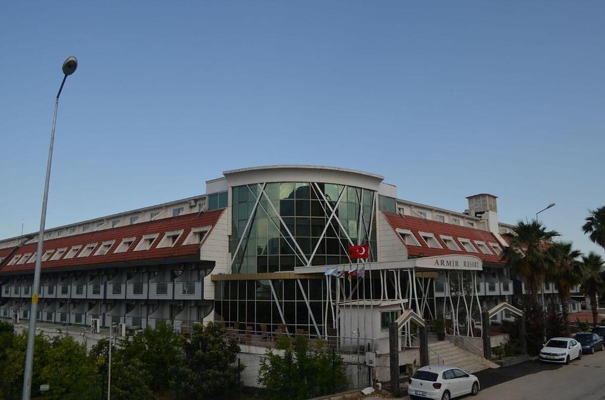 Armir Resort