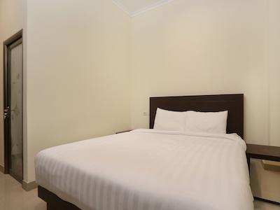 Oyo 1626 Alena Residence