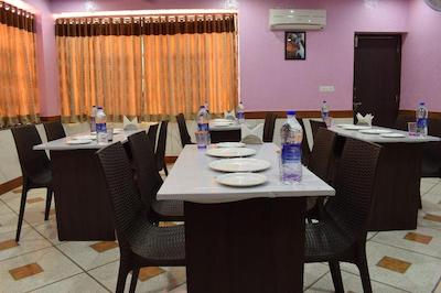 Hotel Shriram Residency