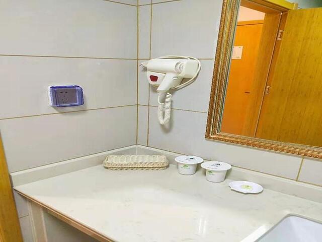 GREENTREE INN WUXI XISHAN DISTRICT YANGSHAN MOUNTA