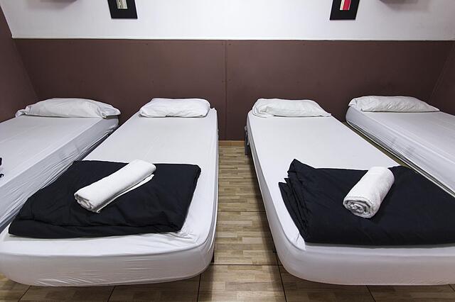 Break N Bed Hostel