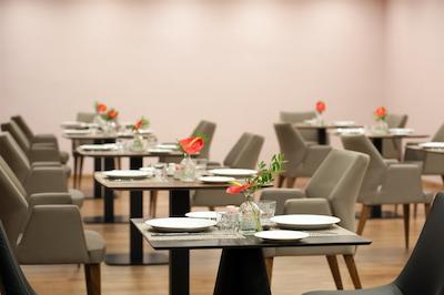 Athenaeum Smart Hotel