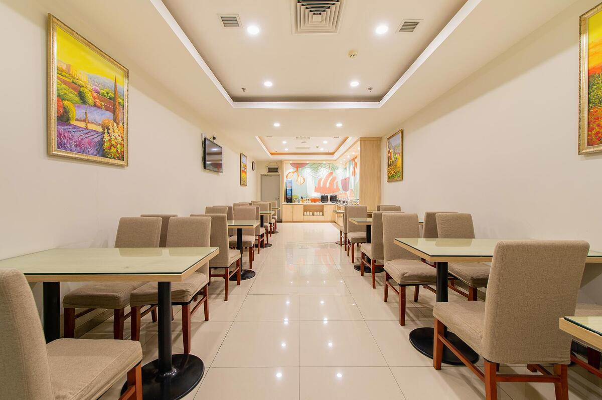 HANTING HOTEL DALIAN MALAN SQUARE METRO STATION