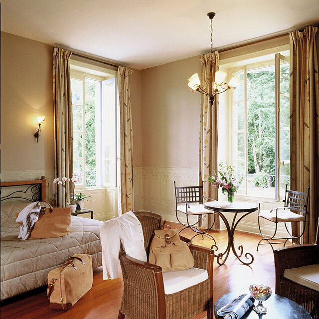 LOGIS PARC HÔTEL & SPA