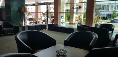 Paradise Hotel