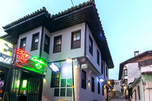Jem Pera Boutique Hotel