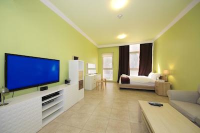 Venetian Tower by Signature Holiday Homes